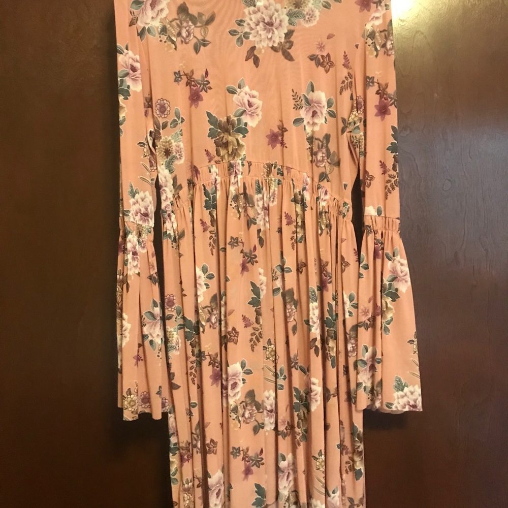 pink dress